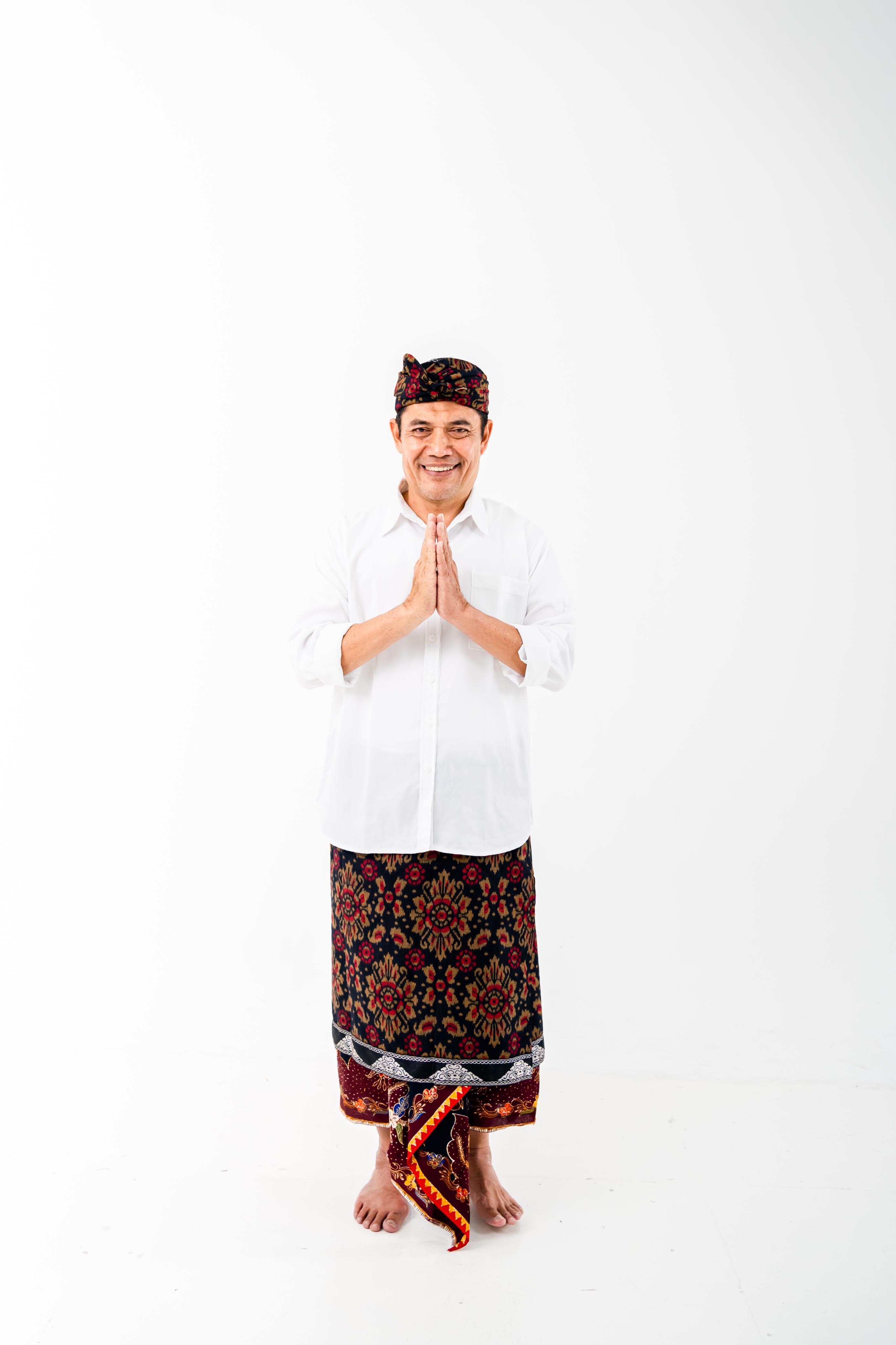 Dr. KH. Masrur Makmur, M.Pd.I