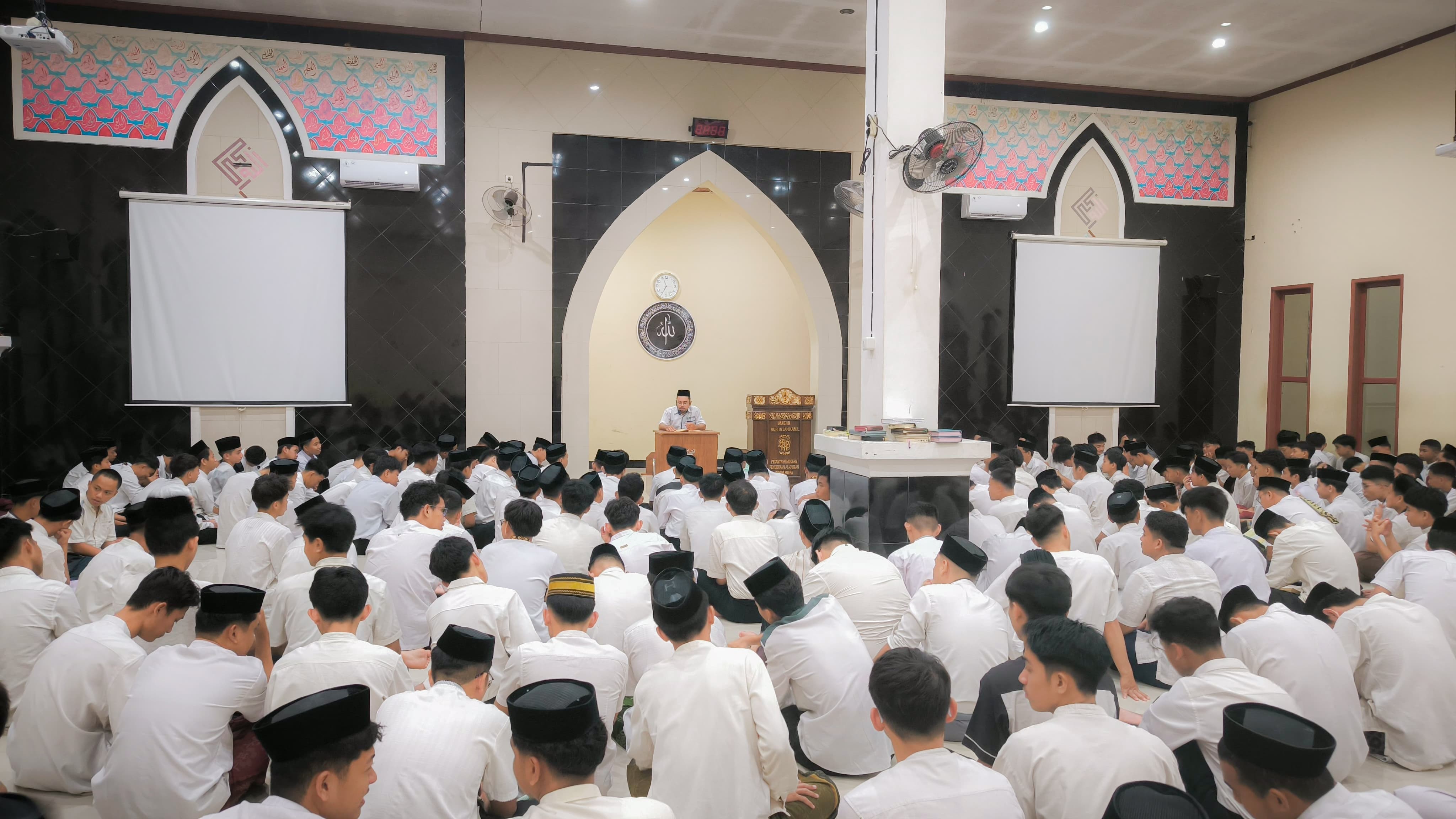 Pentingnya Memasukkan Anak ke Pondok Pesantren